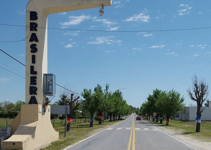 acceso-aldea-brasilera