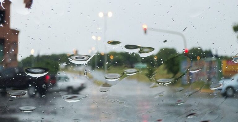 Hay alerta por lluvias y tormentas hasta el martes en Entre Ríos