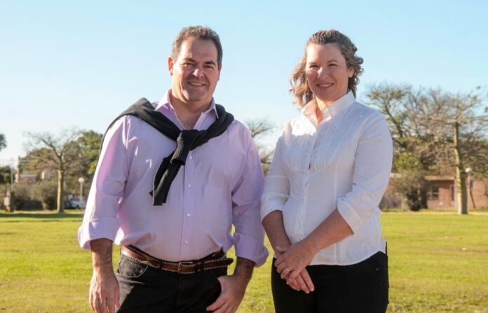 Elvio Milano y Viviana Sterzer, precandidatos a intendente y vice de Ramírez.