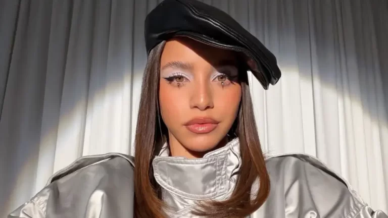 La nogoyaense Emilia Mernes en el Fashion Week de París